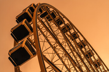 ferris wheel at sunset 