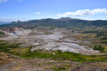 中岳から見たお鉢平（北海道・大雪山）
