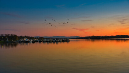 Abendstimmung am Rhein in der Ortenau