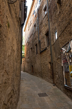 Fototapeta old town of volterra - italy. Charming little tight narrow streets of Volterra town in Tuscany, Italy, Europe