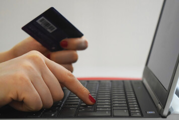online shopping in the internet with a credit card