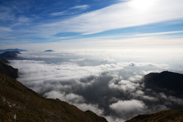 Escursione sul Monte Chiampon in autunno con vista sul Monte Cuarnan