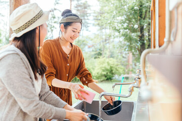 キャンプ場の洗い場
