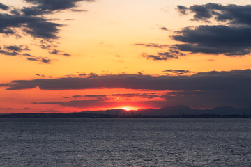 (千葉県-風景)展望デッキから望む三浦半島側のサンセット風景５