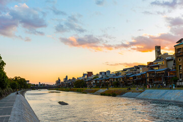 夕日の鴨川