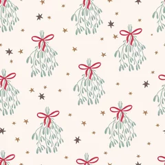 Behang Merry Christmas naadloze patroon in traditionele kleuren met vector hand getrokken maretak, bloemen, sterren. Kerstmis herhaalde achtergrond voor inpakpapier, stof, kerstversiering © saltoli