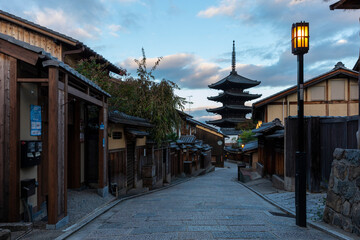 Fototapeta premium 京都・八坂の塔