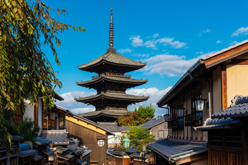 Fototapeta premium 京都・八坂の塔