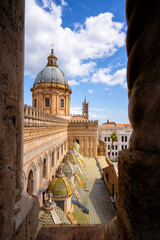 A photograph of part of the cathedral in Palermo, Italy, in the summer