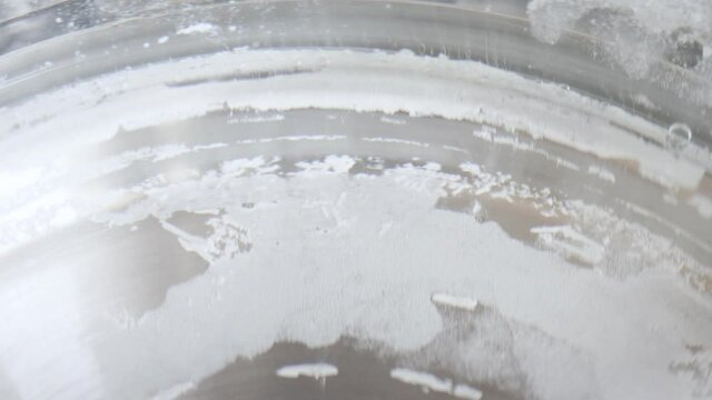 Citric acid scum cleaning