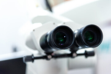 Microscope in the dental office