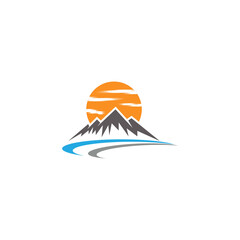 Mountain icon Logo Template Vector illustration design