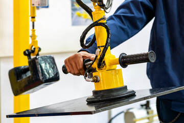 vacuum hoist lift for transportation material steel plate etc. in manufacturing process in...