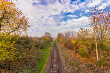 Bahnschienen im Herbst - Bahn Schienen Herbst Bahngleise Gleise 