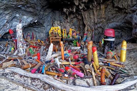 Princess Cave - Phallus symbols - Phra Nang Cave Shrine - 25th of January 2020