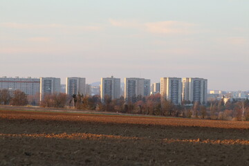 Fototapeta premium Vue du quartier de la Darnaise, immeubles d'habitation populaires de type HLM, ville de Vénissieux, France