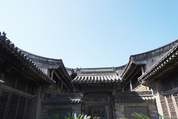 Obraz premium Chinese traditional architecture courtyard decoration.