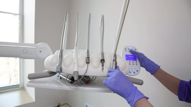 Dental examinations, the orthodontist check your teeth and braces at the cli