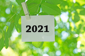 2021
