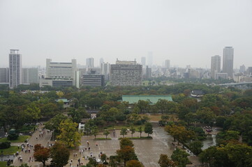 Obraz premium Niebla en la ciudad