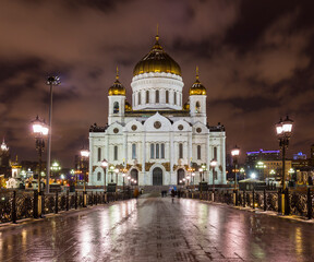 Fototapeta na wymiar Beautiful night view on Cathedral of Christ the Savior