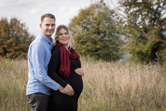 Couple's pregnant photo shooting