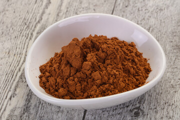 Cocoa powder in the bowl