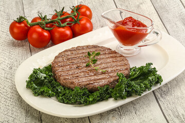 Grilled beef cutlet for burger