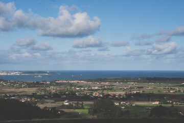 Naklejka premium Paisaje de costa de Cantabria y Santander
