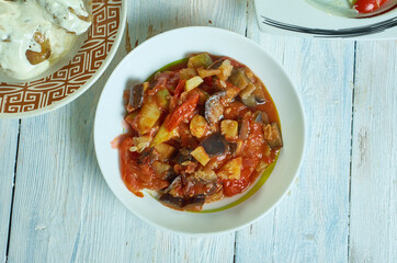 Melanzane con salsa di pomodoro