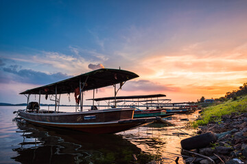 Passenger boats for tourism are parked in the river