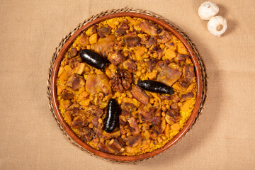 Arroz al horno, hecho con cazuela de barro