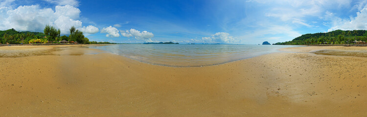 Fototapeta na wymiar the beach of Ko Yao Yai, Thailand 360°