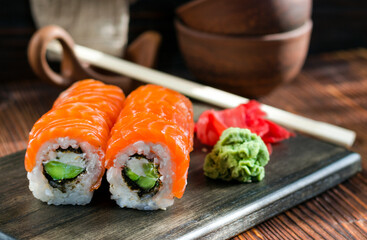 salmon sushi rolls
