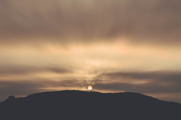 Obraz premium sunset in the mountains