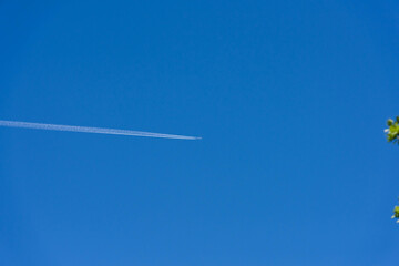 airplane trail