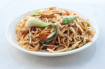 stir fried noodle with vegetables 