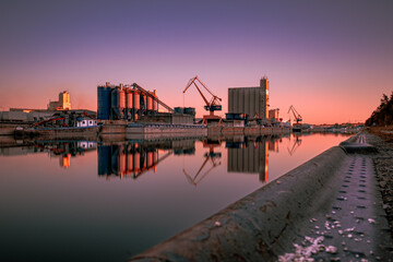 Obraz premium city harbour bridge