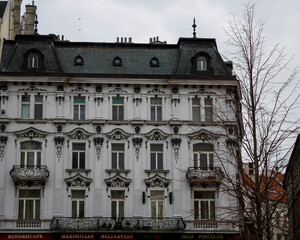 Fototapeta na wymiar building in Bratislava