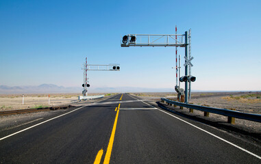 Railroad crossing US 95, Nevada, US. - 392982259