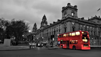 Rolgordijnen Londen rode bus © Milan