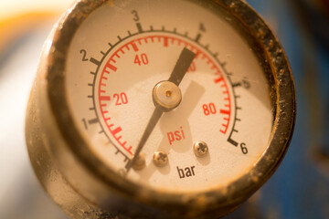 Barometer Druckmesser bar psi 