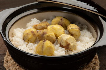 炊きたての栗ご飯 秋の味覚
