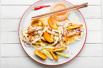 Noodles with persimmon