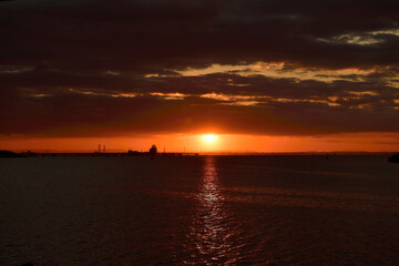 Naklejka premium 日の出の風景