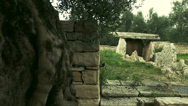 Dolmen della Chianca, impressive prehistoric megalithic monument dating back to the Bronze Age. Bisceglie