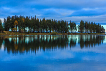 Reflet au Servière 