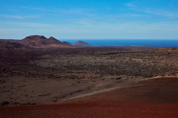Fototapeta na wymiar volcanic landscape of Timanfaya National Park in Lanzarote, Spain