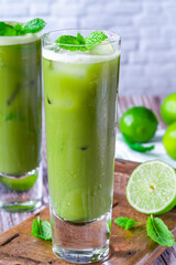 Green matcha detox drink