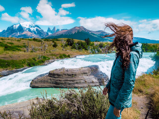 Naklejka premium person on a mountain